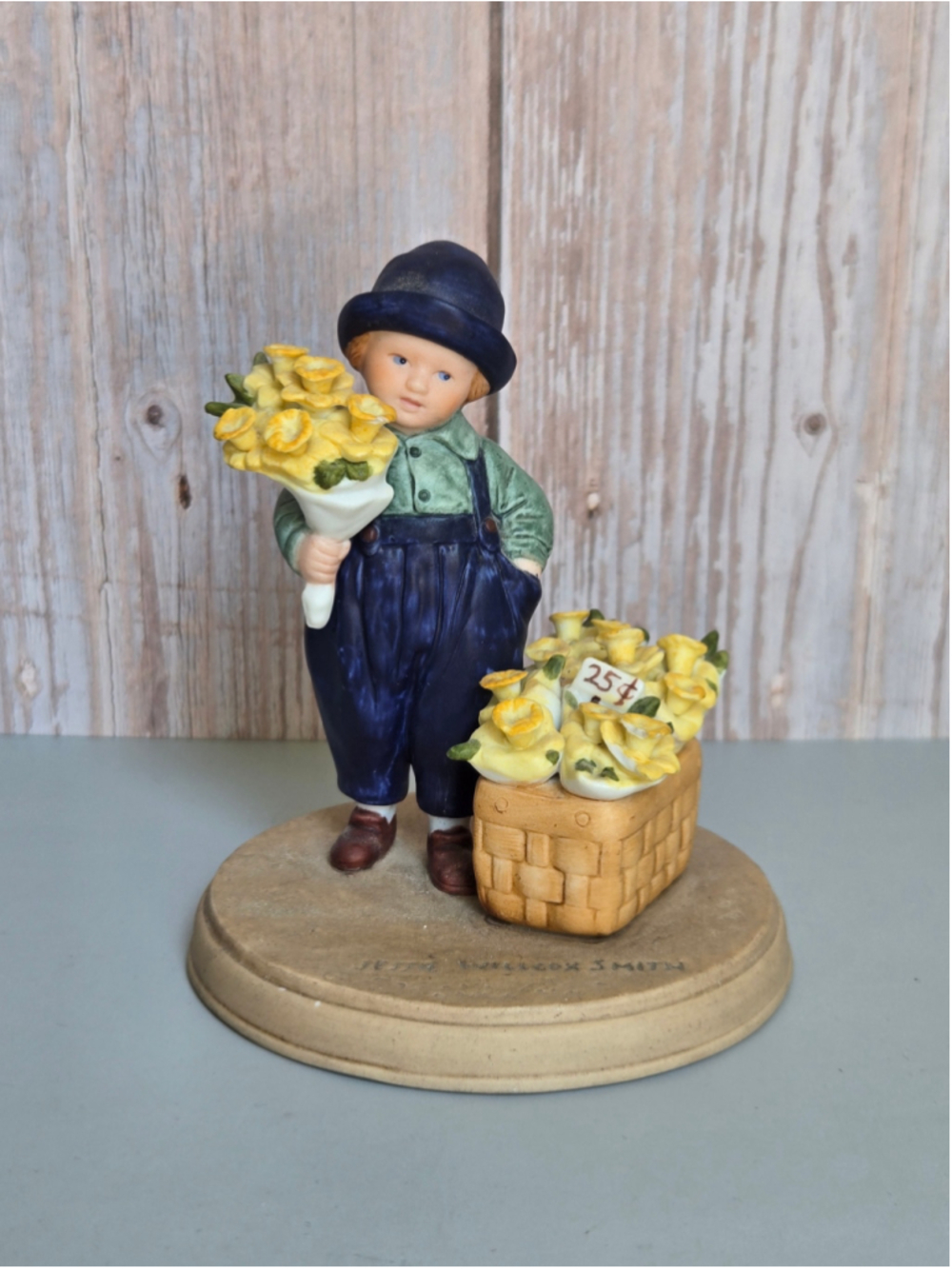 Vintage 1986 Avon Jessie Willcox Smith Holiday Figurines Lot of 3 Porcelain